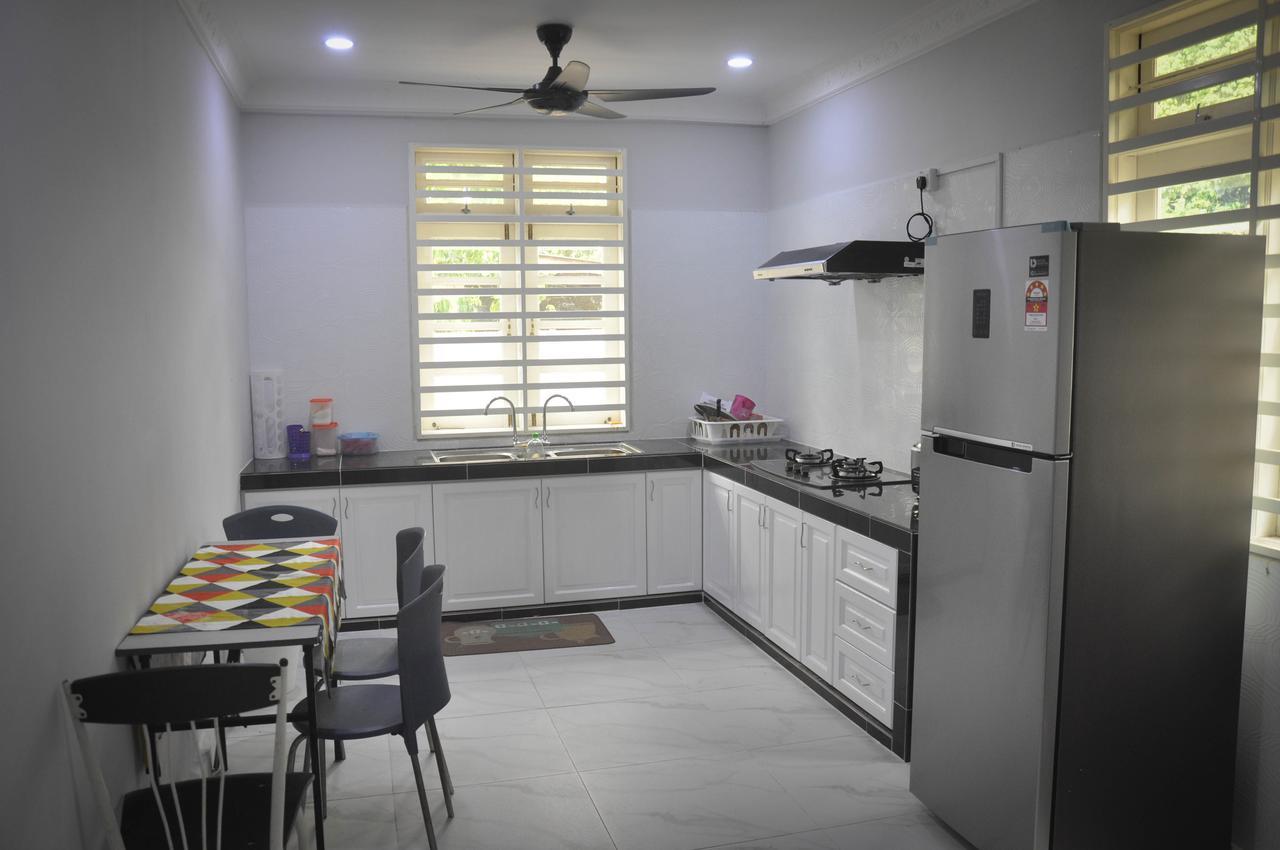 Kak Nor Villa Kuala Terengganu Buitenkant foto
